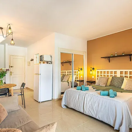 Charming Coast Paraiso Apartment