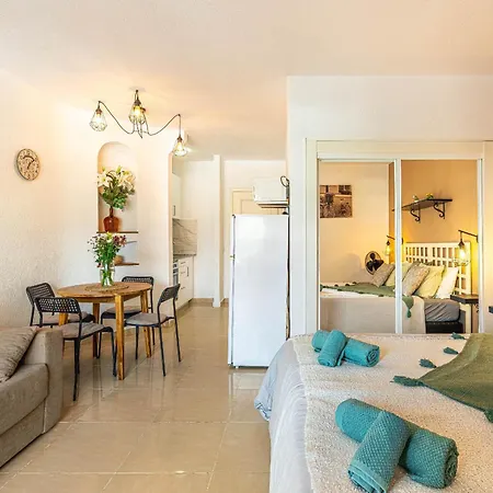 Charming Coast Paraiso 아파트 아데제